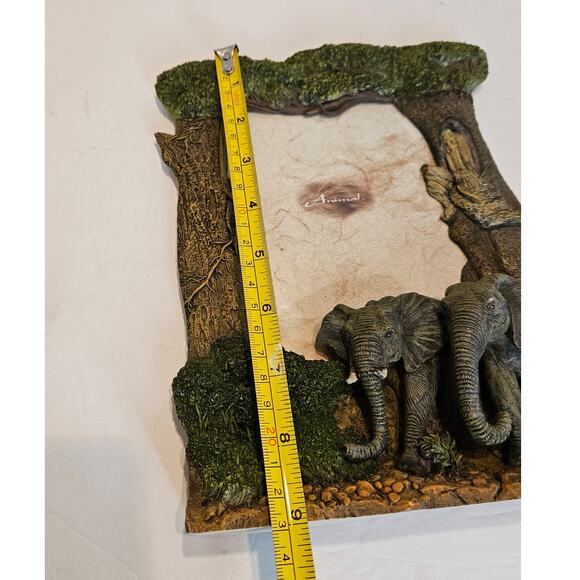 3D Gray Elephants Safari Wildlife Frame 3D Resin 5"x7" Never used. VTG - Picture 8 of 11
